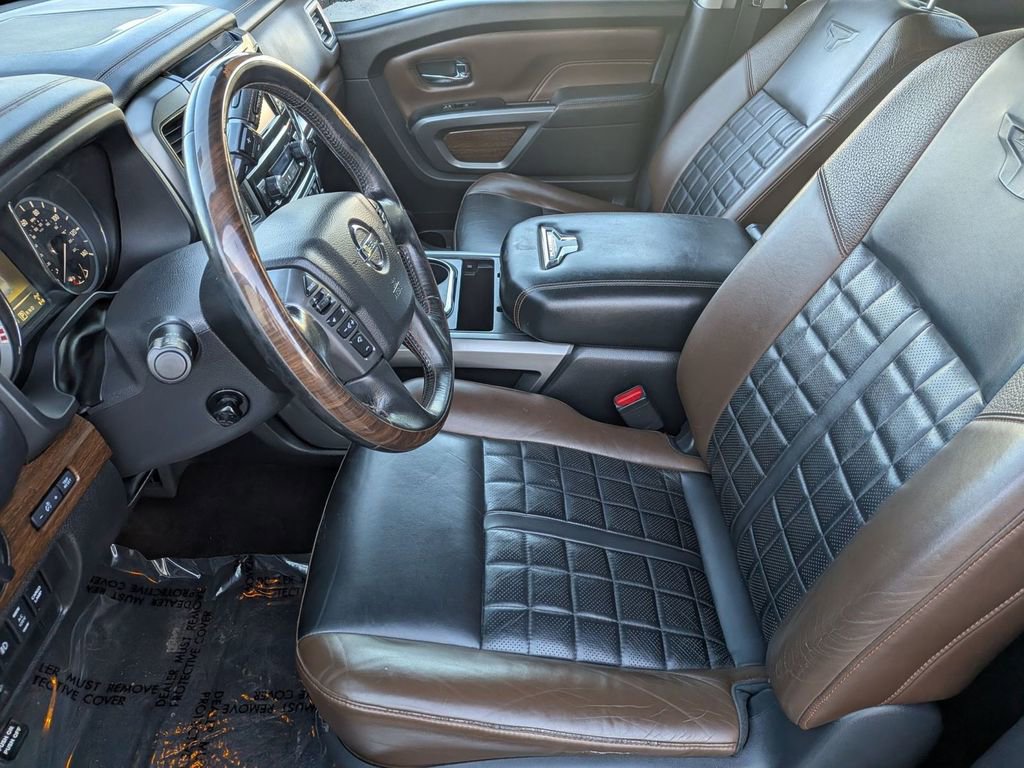 Used 2018 Nissan Titan Platinum Reserve AWD/4WD image 17