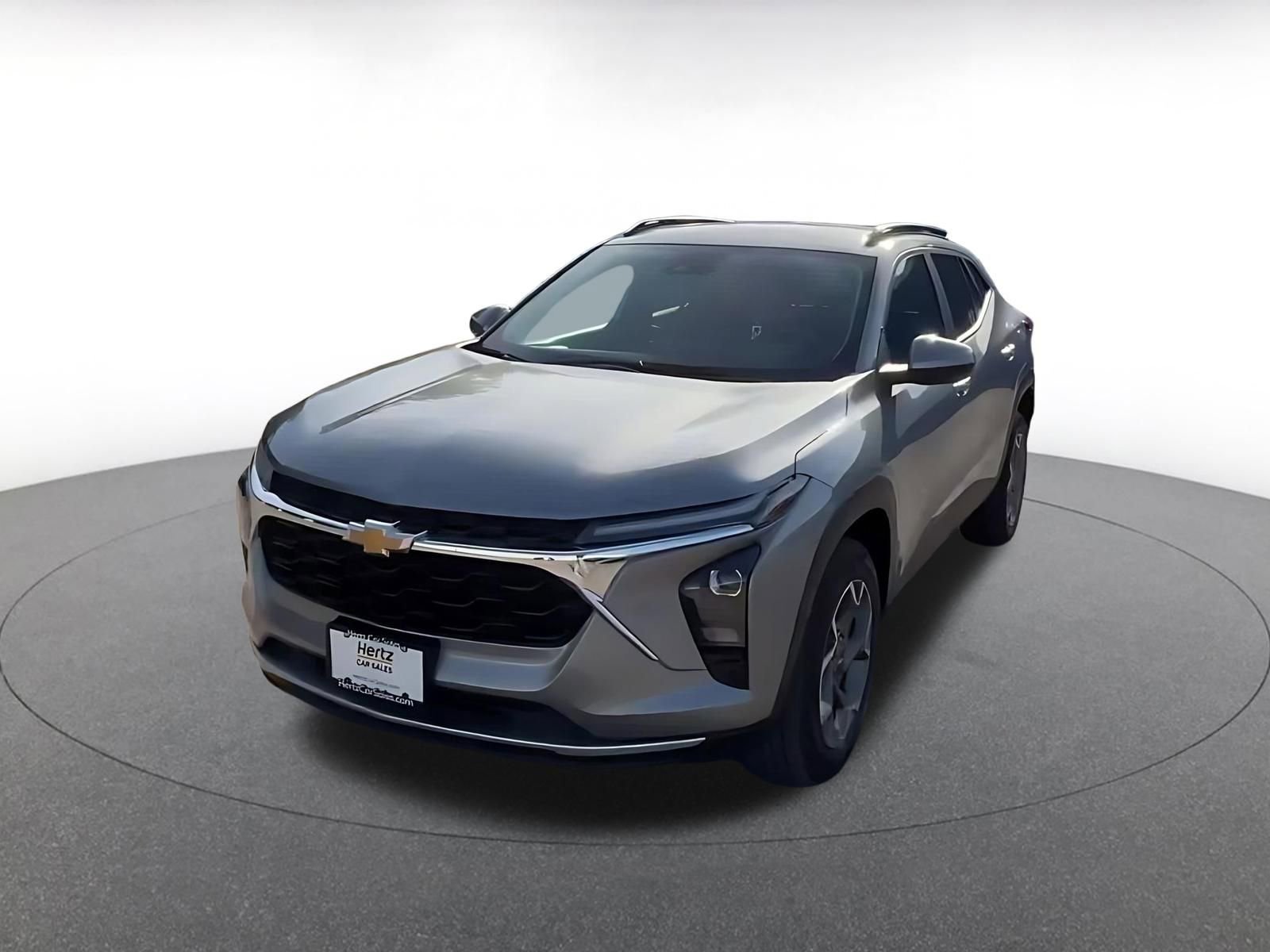Used 2025 Chevrolet Trax LT FWD image 7