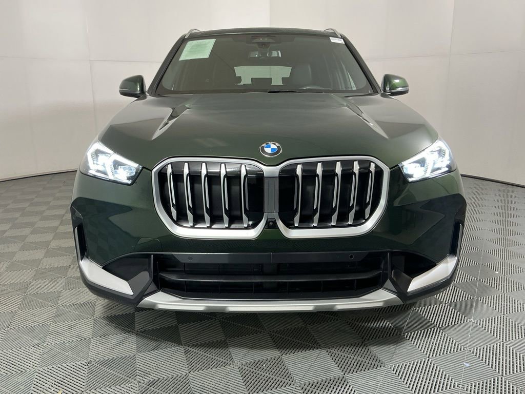 Certified 2025 BMW X1 xDrive28i w/ Technology Package AWD/4WD image 3