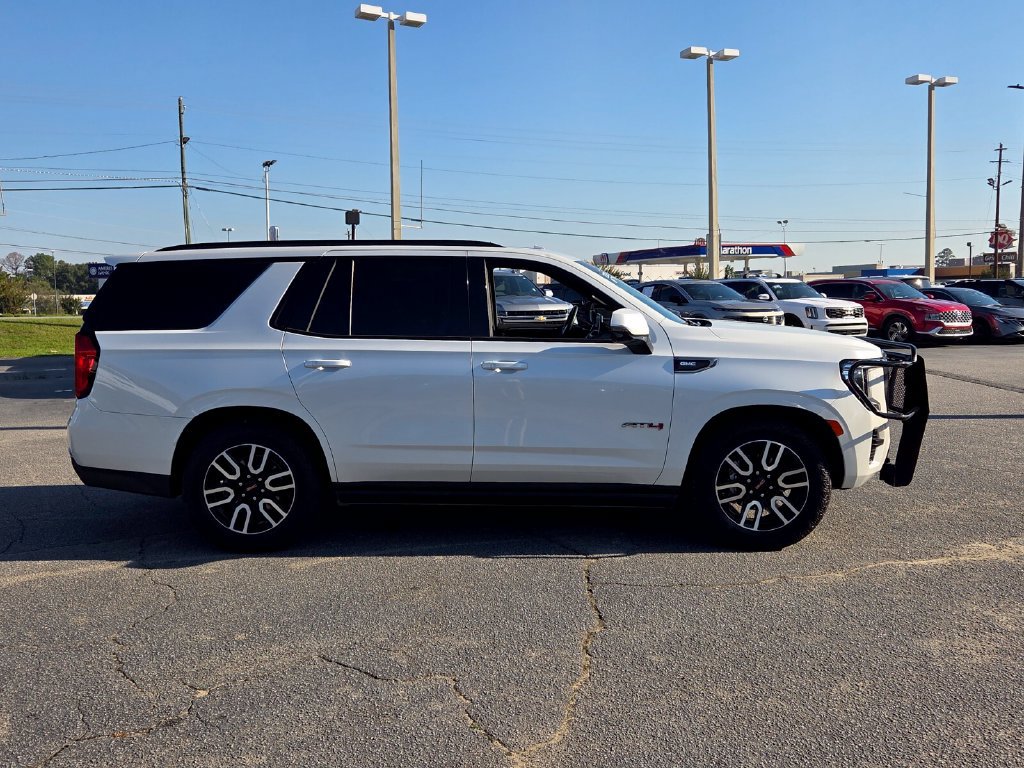Certified 2023 GMC Yukon AT4 w/ AT4 Premium Plus Package AWD/4WD image 15