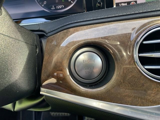 Used 2016 Mercedes-Benz S 550 4MATIC Sedan image 21