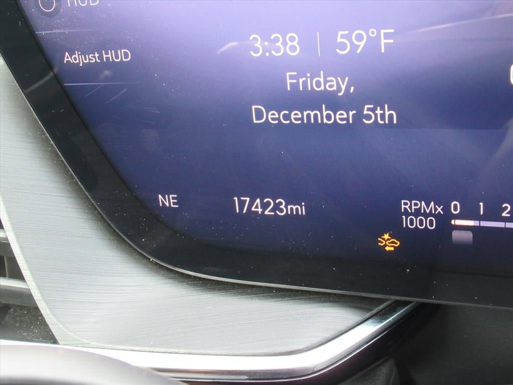 Used 2025 Buick Envision Preferred AWD/4WD image 32