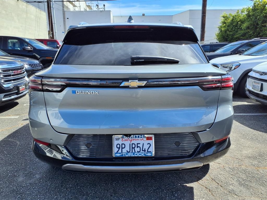 Certified 2024 Chevrolet Equinox EV LT FWD image 19