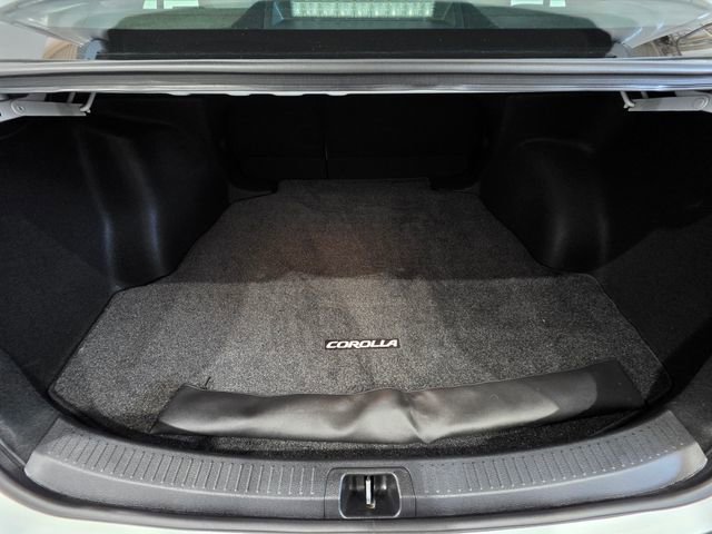 Used 2023 Toyota Corolla SE w/ Carpet Mat Package (TMS) image 21
