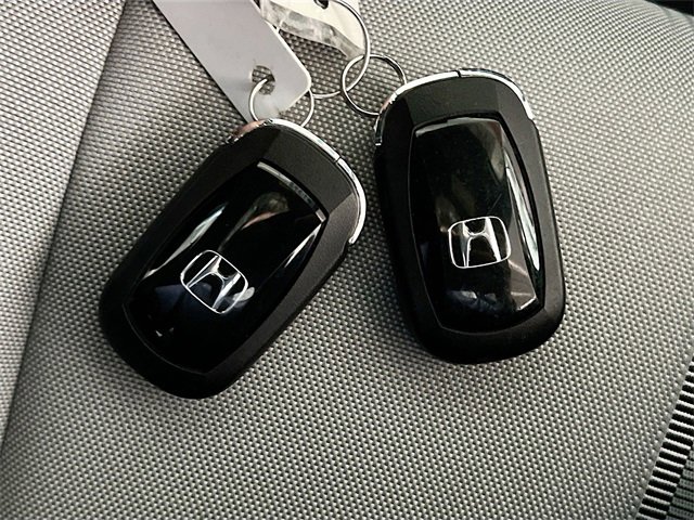 Used 2025 Honda Civic Sport image 32