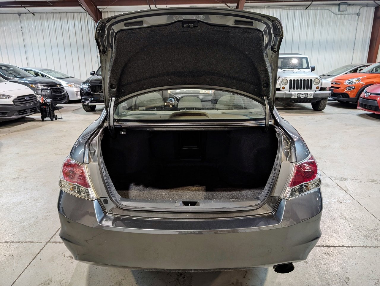 Used 2011 Honda Accord EX image 19