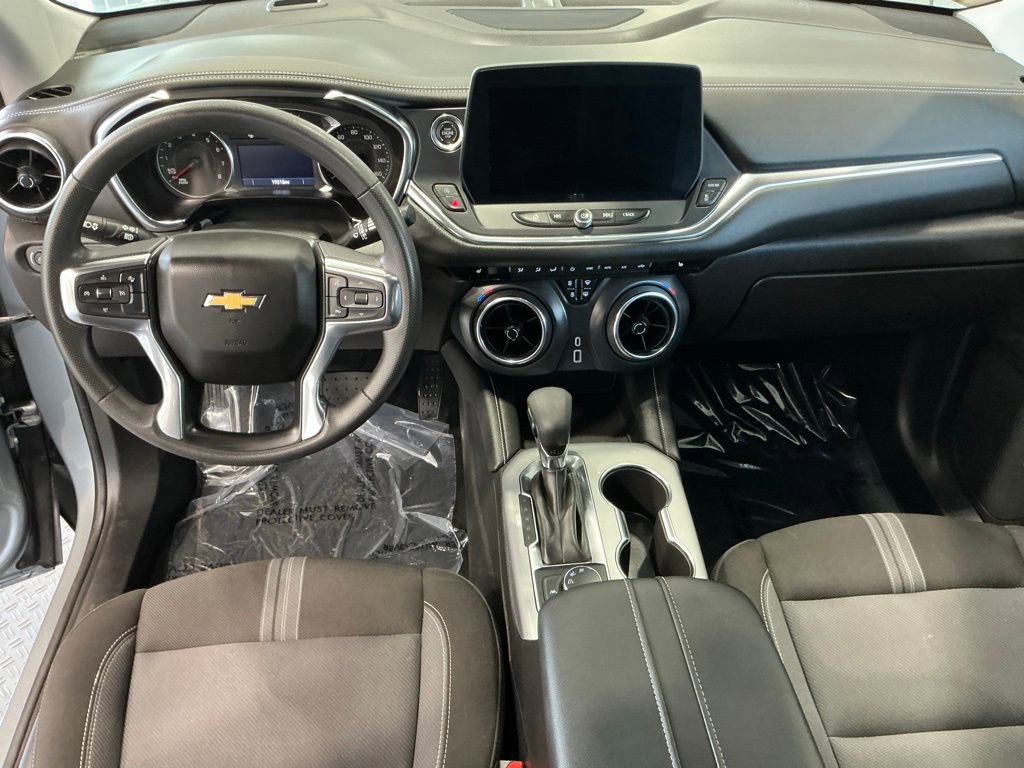 Used 2025 Chevrolet Blazer LT FWD image 10