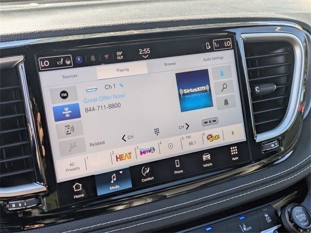 New 2026 Chrysler Pacifica Select FWD image 11