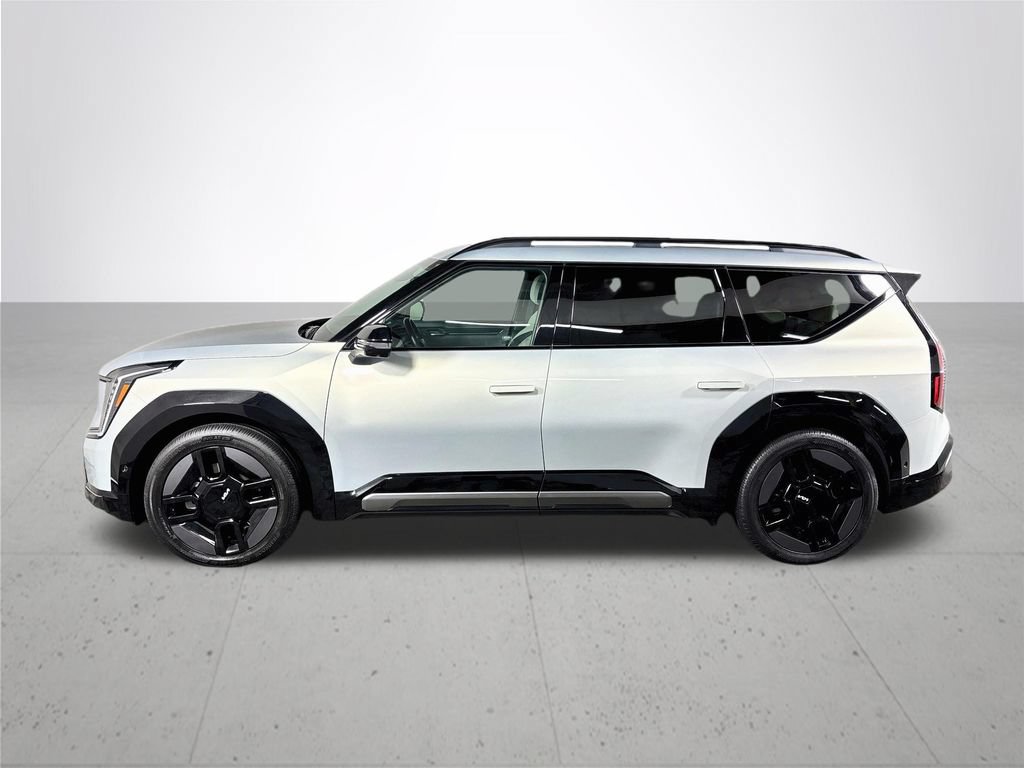 Certified 2024 Kia EV9 GT-Line AWD/4WD image 10