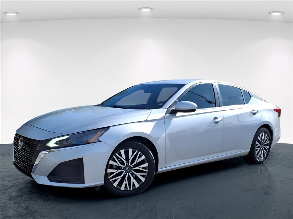 Used 2023 Nissan Altima 2.5 SV video 2
