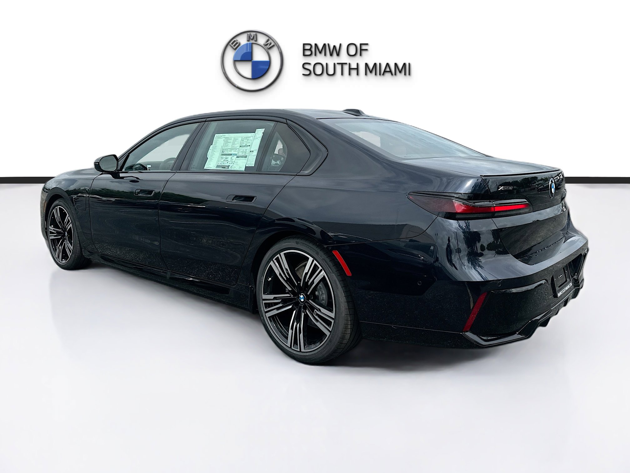 New 2026 BMW 750e xDrive w/ Premium Package AWD/4WD image 4