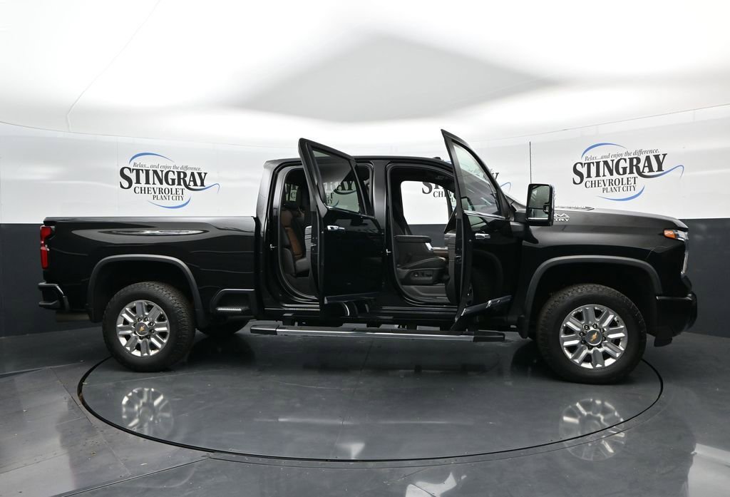 Used 2024 Chevrolet Silverado 2500 High Country w/ High Country Premium Package AWD/4WD image 37