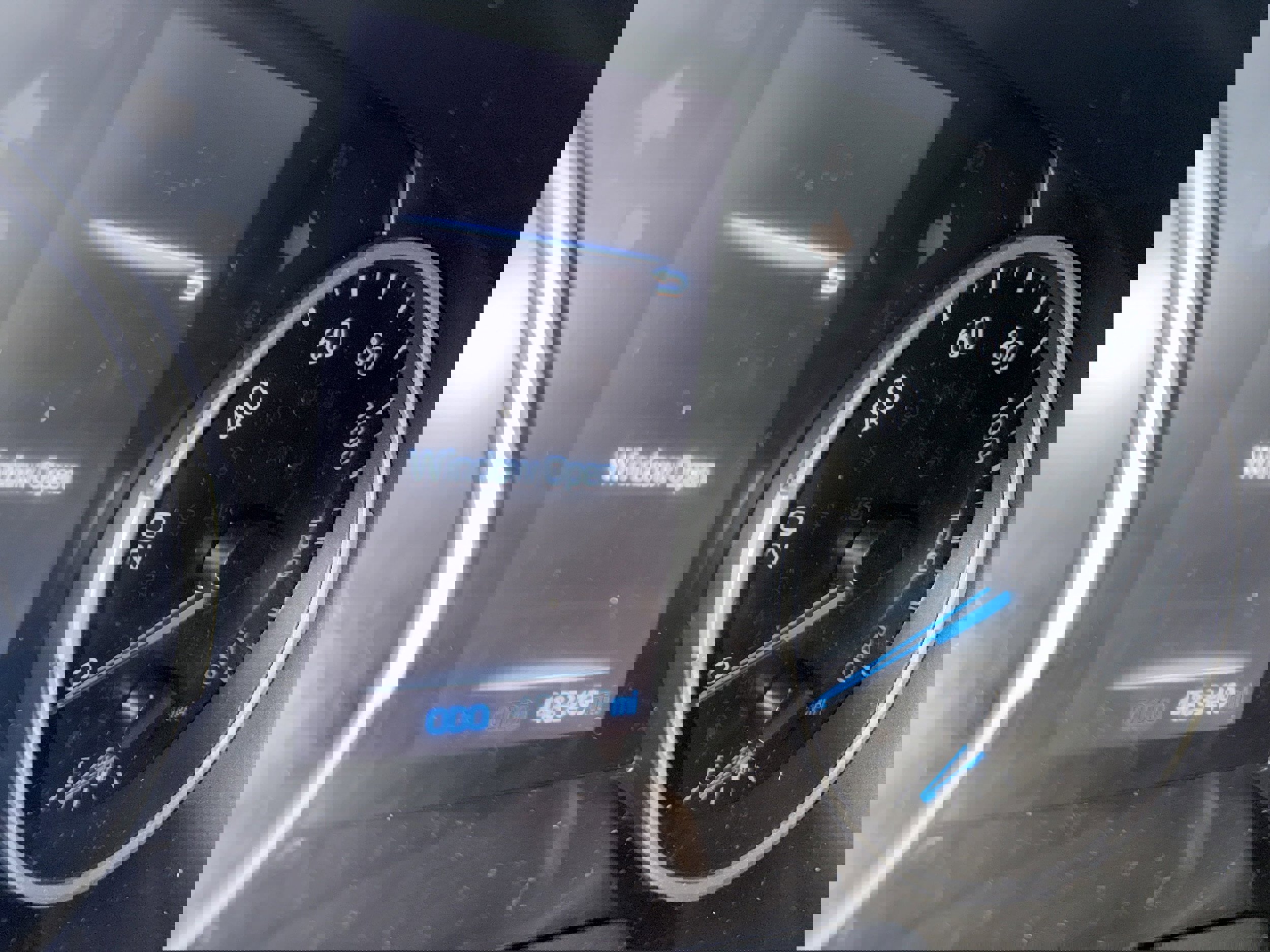 Used 2022 Toyota RAV4 XLE w/ XLE Grade Weather Package image 5