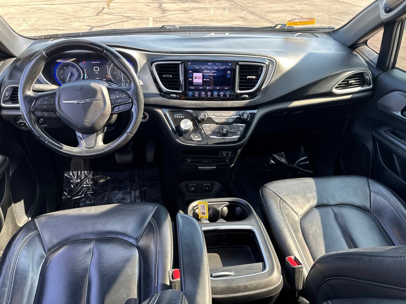 Used 2018 Chrysler Pacifica Touring-L Plus FWD image 16