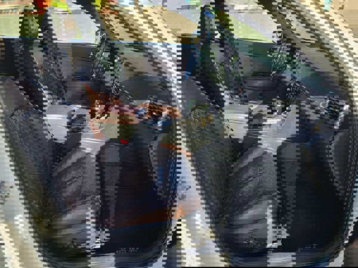 Used 2018 Kia Optima SX w/ Technology Package image 11