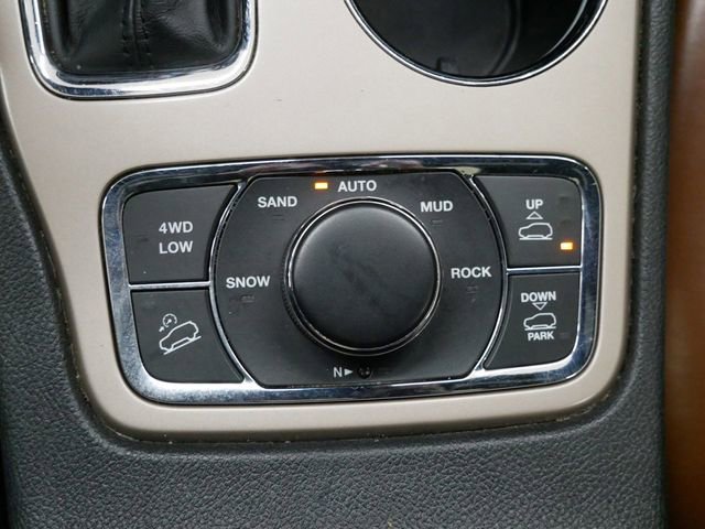 Used 2017 Jeep Grand Cherokee Summit image 23