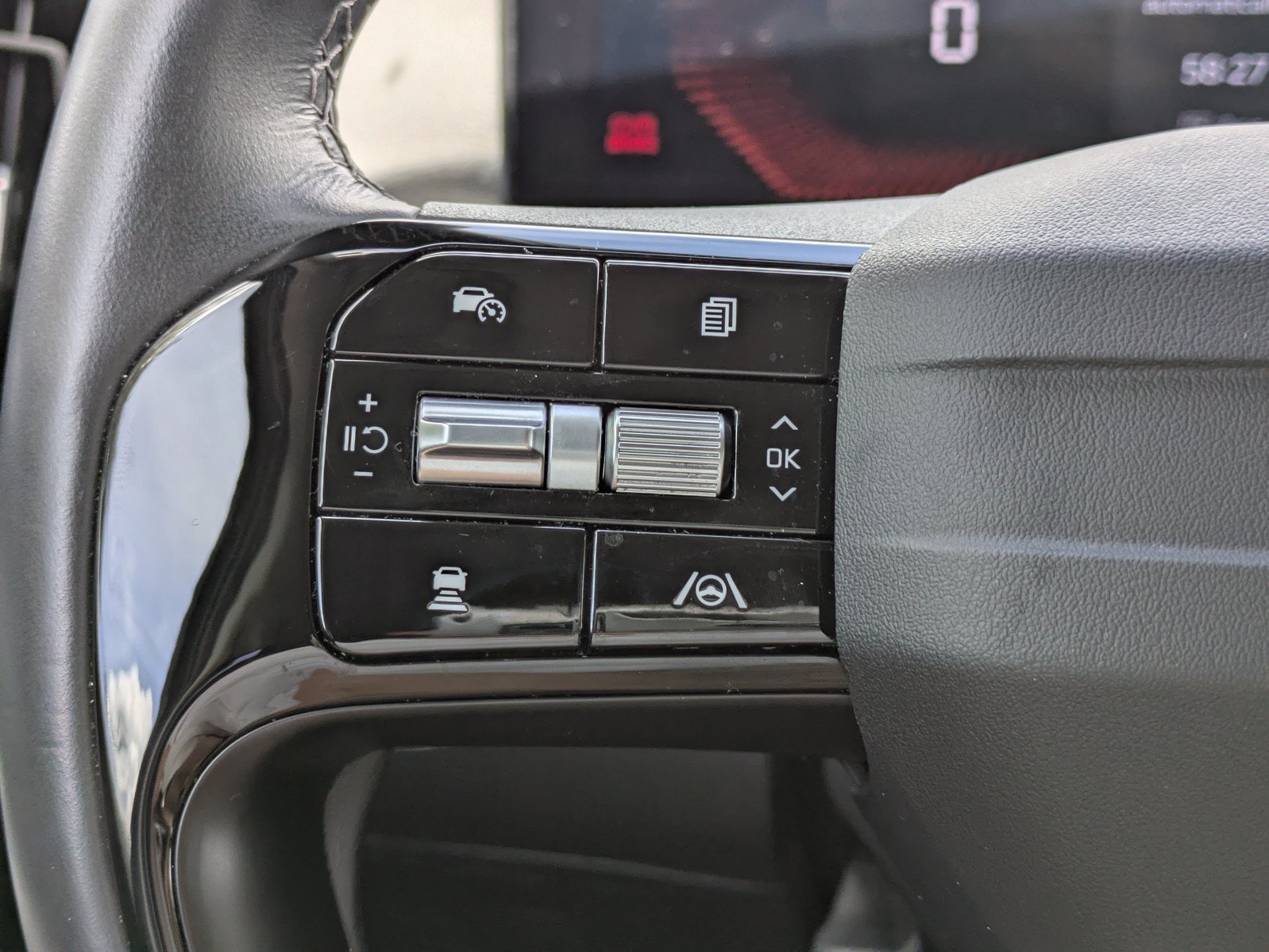 Certified 2026 Kia Sorento S w/ S Panoramic Sunroof Package FWD image 20