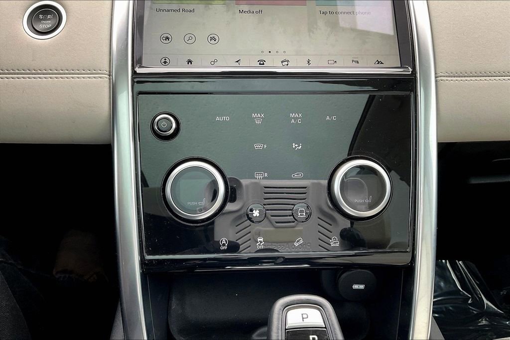 Used 2020 Land Rover Discovery Sport S image 15