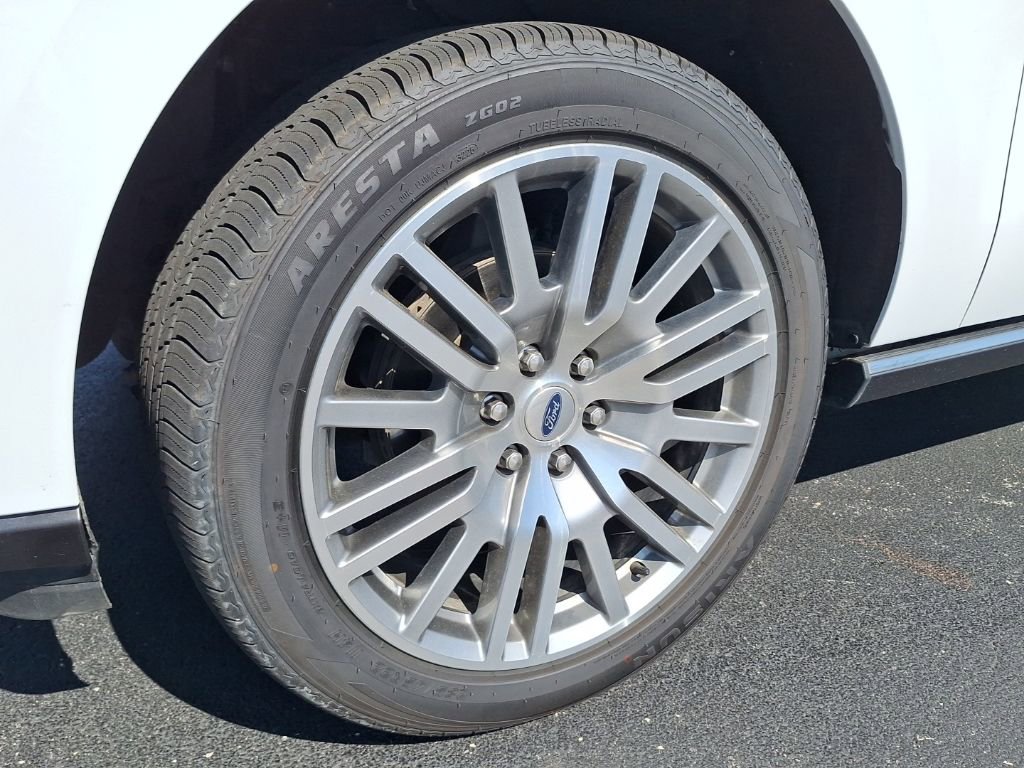 Used 2024 Ford Expedition Limited image 33