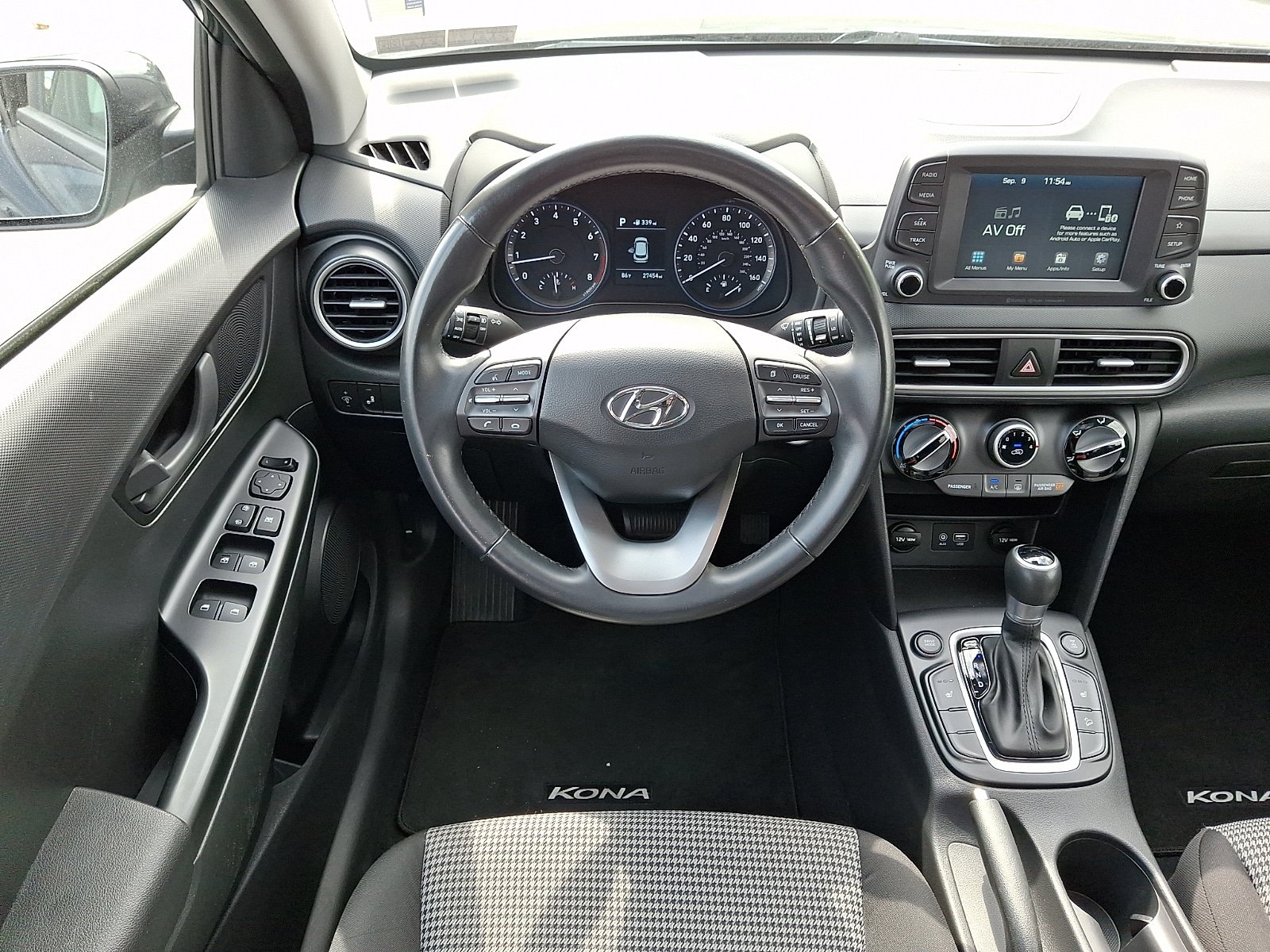 Used 2018 Hyundai Kona SEL w/ SEL Tech Package 02 AWD/4WD image 12