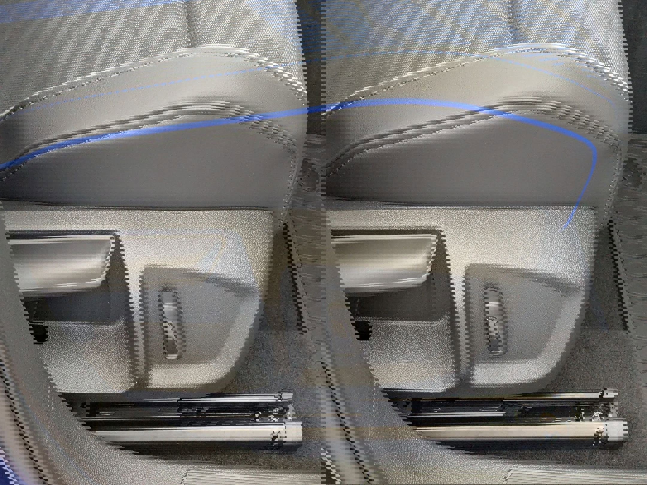 New 2025 Volkswagen Golf R Black Edition image 35