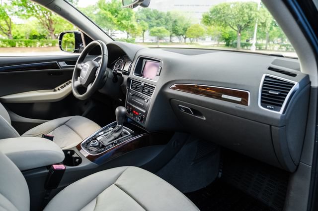 Used 2012 Audi Q5 2.0T Premium Plus w/ Premium Plus Pkg AWD/4WD image 23