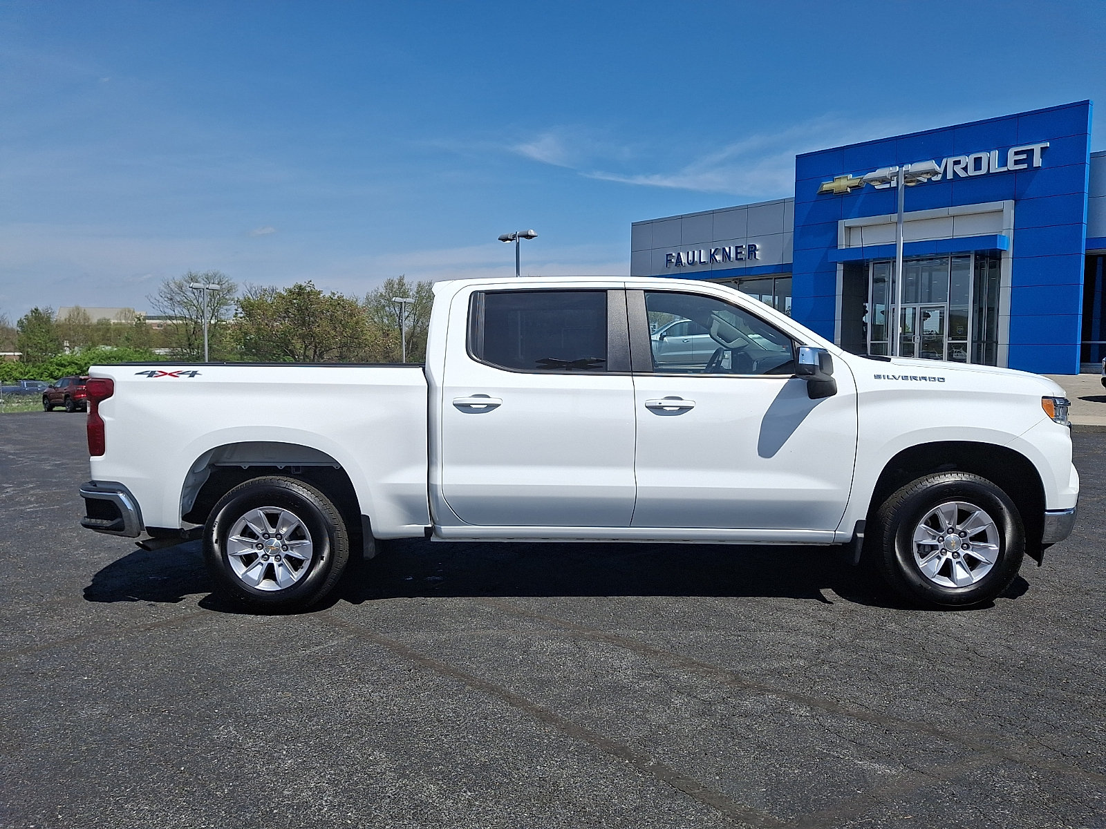 Certified 2026 Chevrolet Silverado 1500 LT AWD/4WD image 8