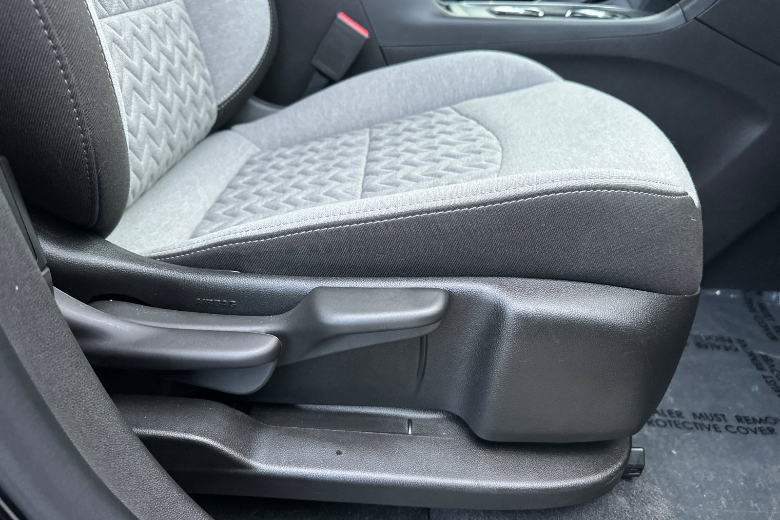 Used 2024 Chevrolet Equinox LS w/ LS Convenience Package image 23