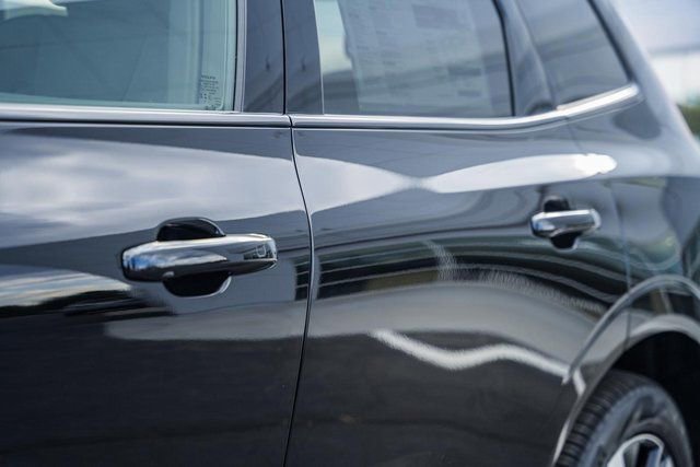 New 2026 Volvo XC60 B5 Plus w/ Protection Package Premier image 17