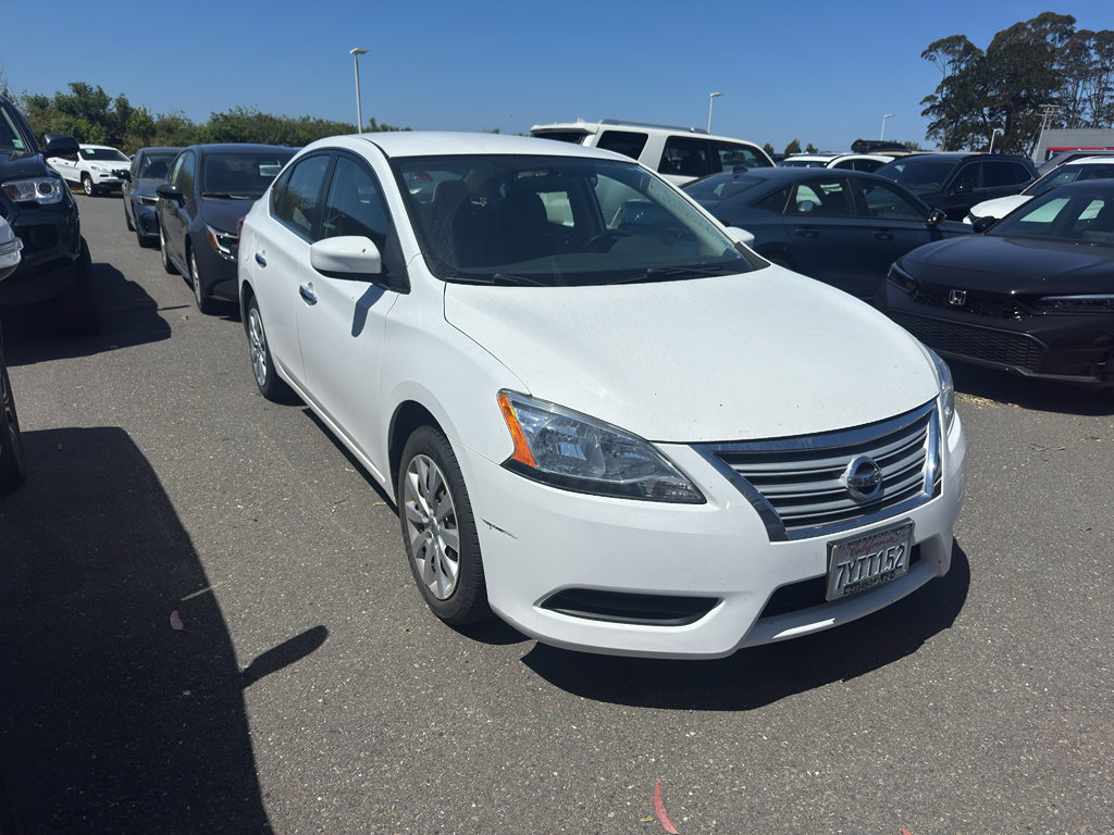 Used 2015 Nissan Sentra SV FWD image 2