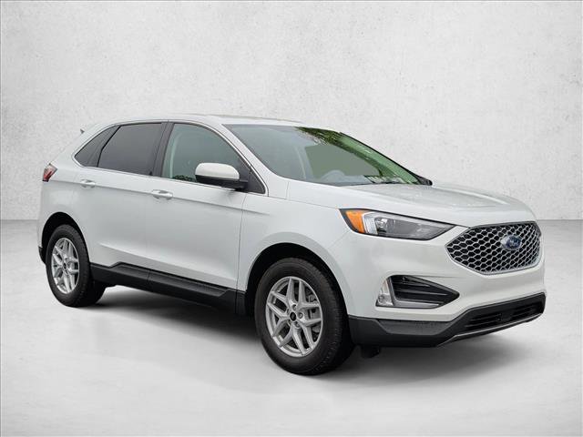 Used 2023 Ford Edge SEL w/ Convenience Package AWD/4WD image 3