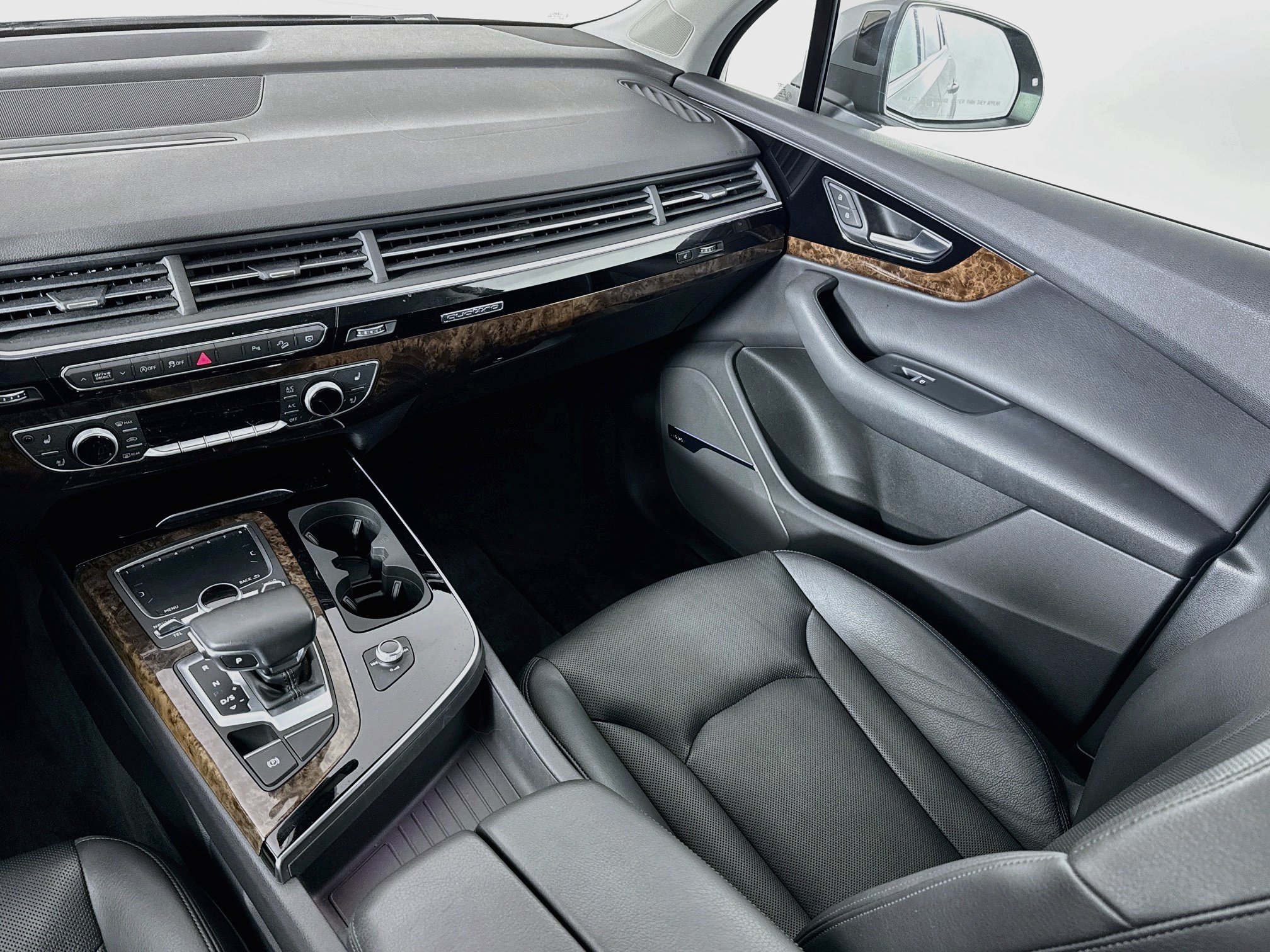 Used 2018 Audi Q7 3.0T Prestige w/ Prestige Package AWD/4WD image 25