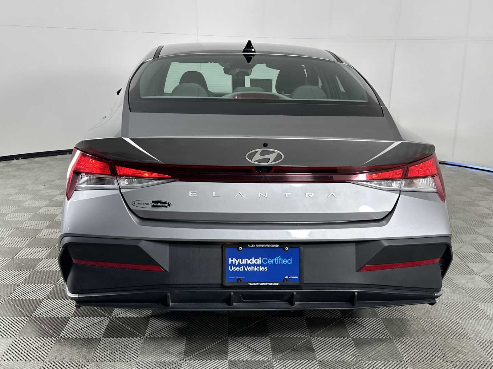 Certified 2024 Hyundai Elantra SEL FWD image 7