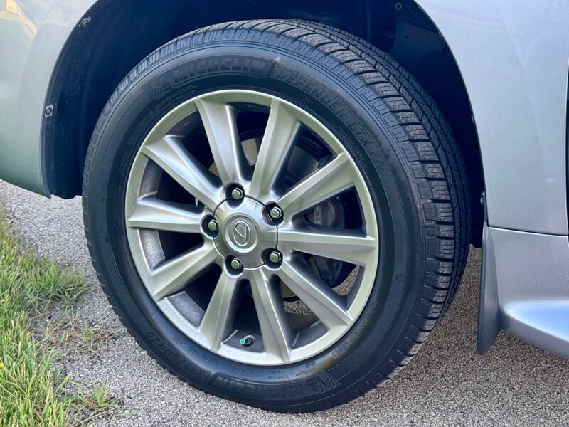 Used 2010 Lexus LX 570 4WD image 39