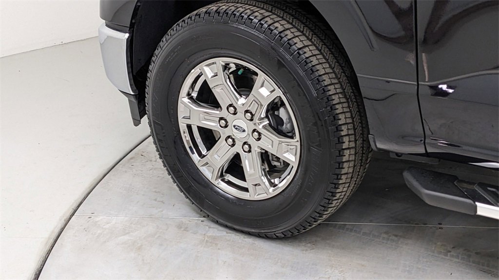 Certified 2023 Ford F150 XLT w/ Equipment Group 302A High image 4