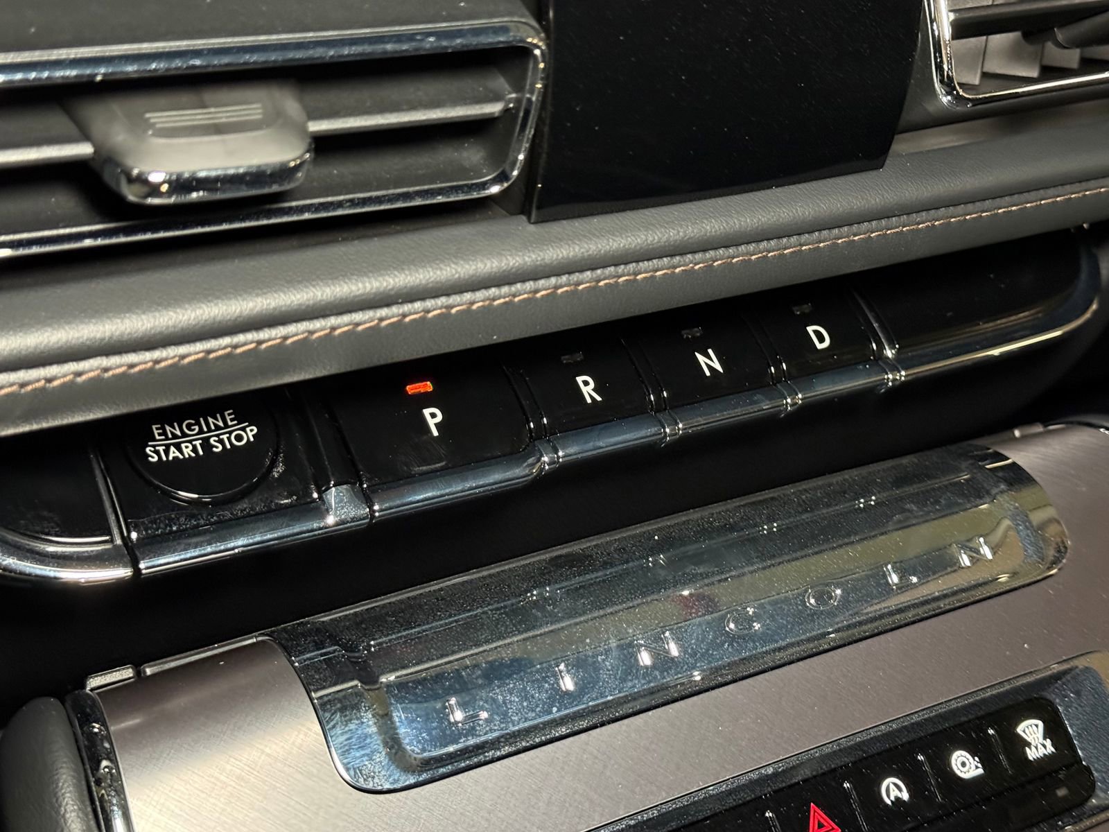 New 2026 Lincoln Aviator AWD image 27