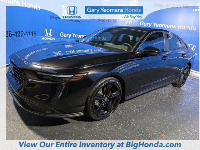 Used 2024 Honda Accord Sport image 11
