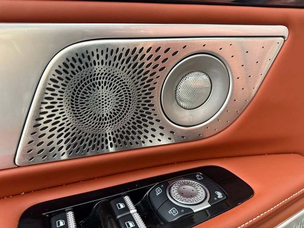 New 2024 Lincoln Nautilus Black Label w/ Jet Appearance Package (87T) image 16