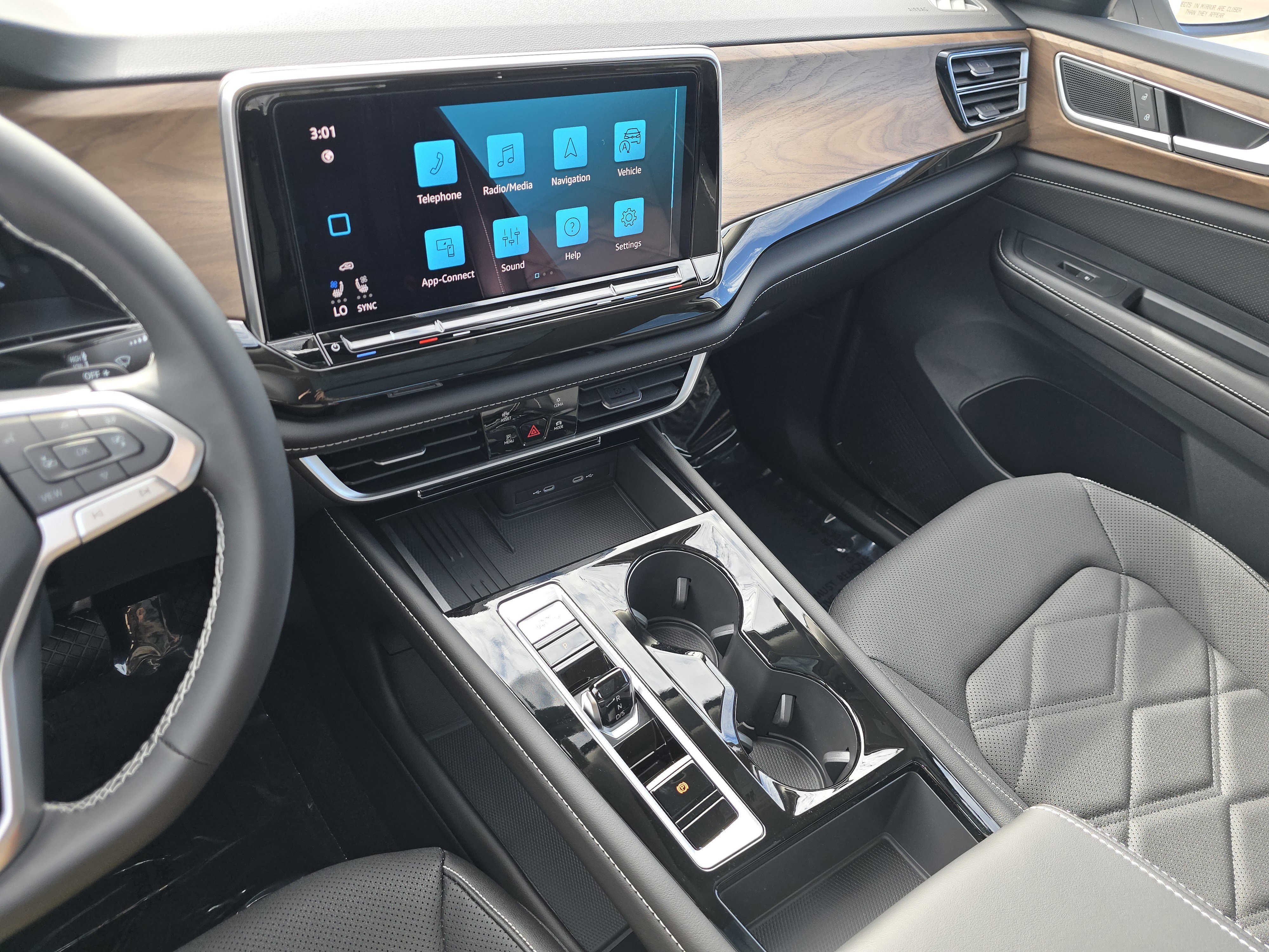 New 2026 Volkswagen Atlas SE image 23