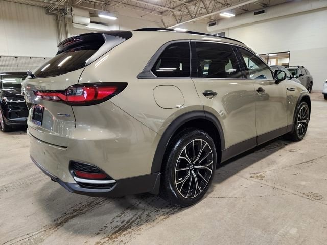 Certified 2025 MAZDA CX-70 Plug-In Hybrid w/ Premium Pkg image 3