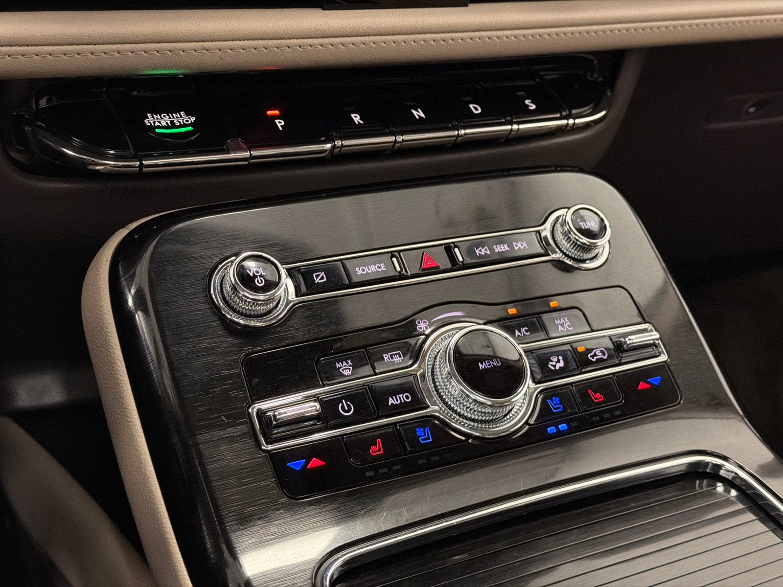 Used 2022 Lincoln Nautilus Reserve image 27