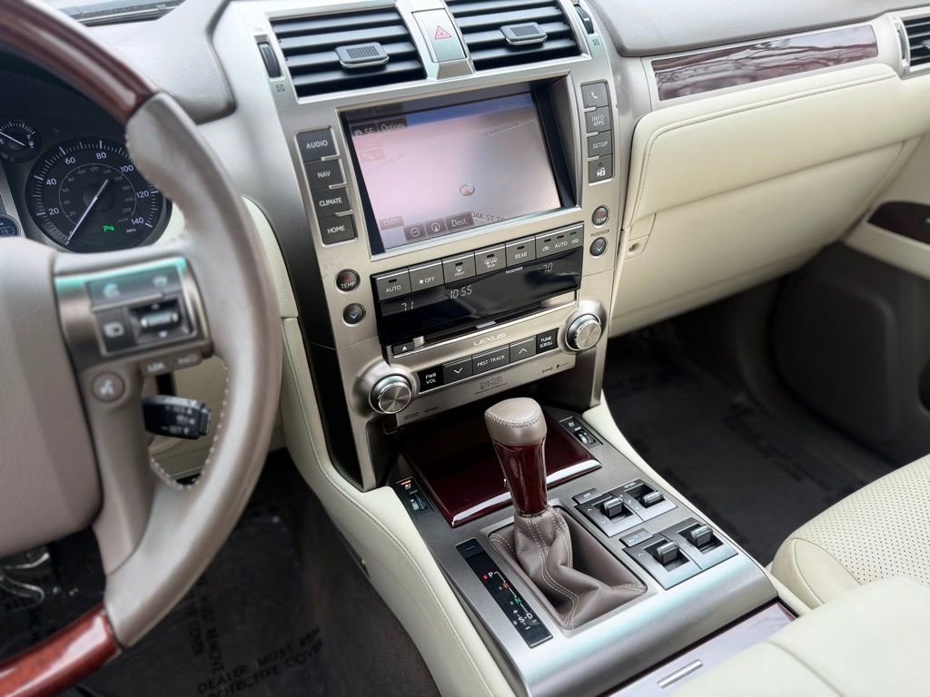 Used 2015 Lexus GX 460 Luxury image 18