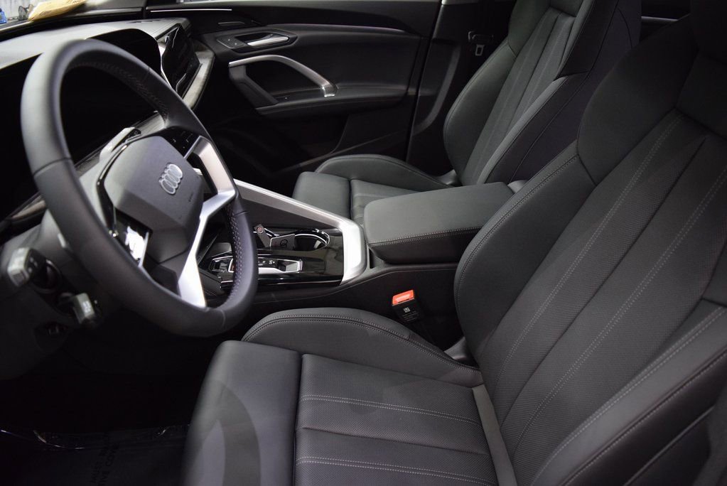 New 2025 Audi Q5 Premium Plus image 4