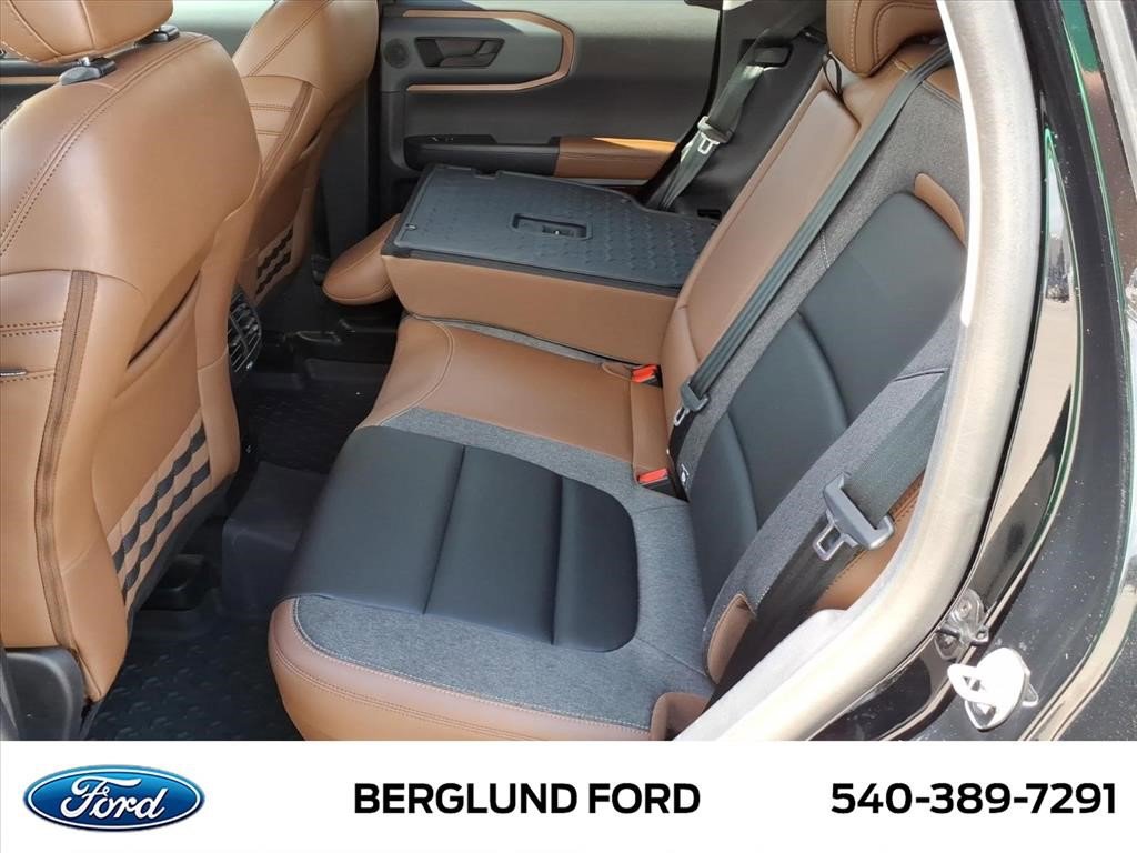Used 2024 Ford Bronco Sport Outer Banks w/ Tech Package image 13