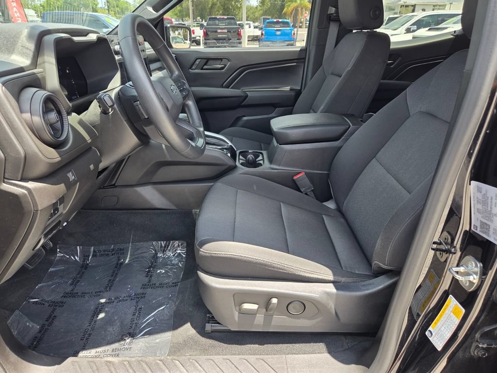Certified 2023 Chevrolet Colorado Trail Boss w/ Technology Package AWD/4WD image 4