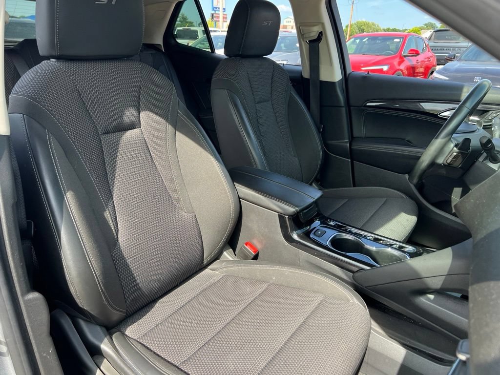 Used 2023 Buick Envision Preferred w/ Sport Touring Package AWD/4WD image 46
