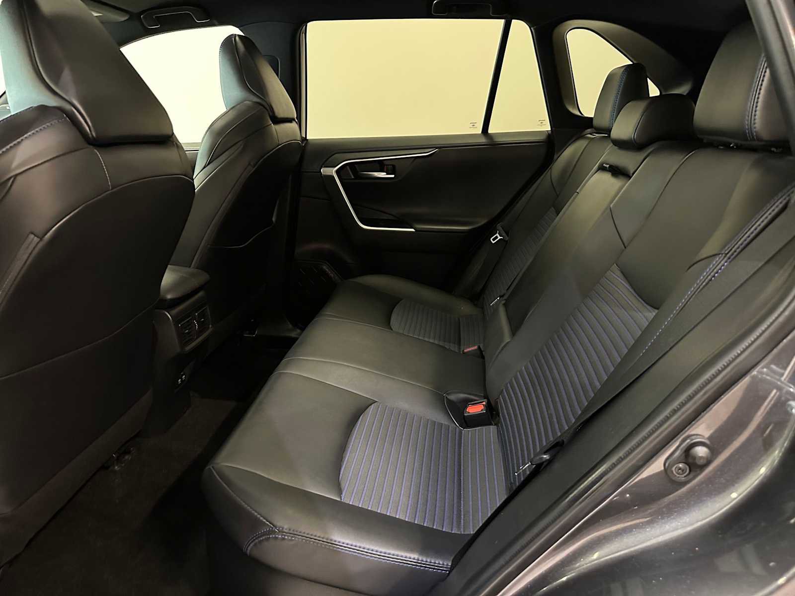 Used 2021 Toyota RAV4 XSE image 23