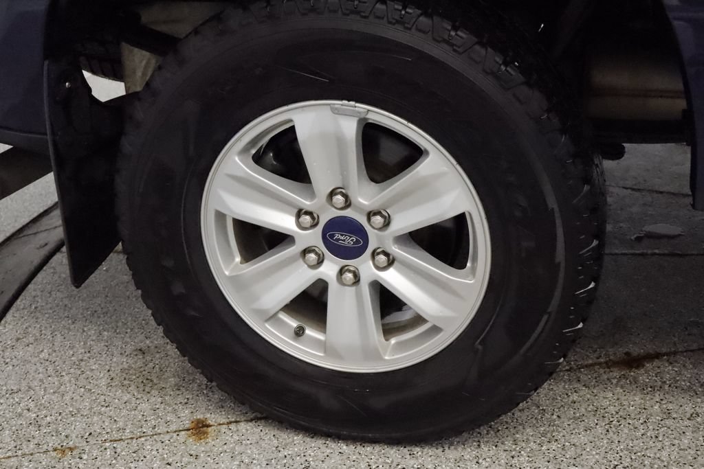 Used 2019 Ford F150 XLT w/ Equipment Group 301A Mid AWD/4WD image 10