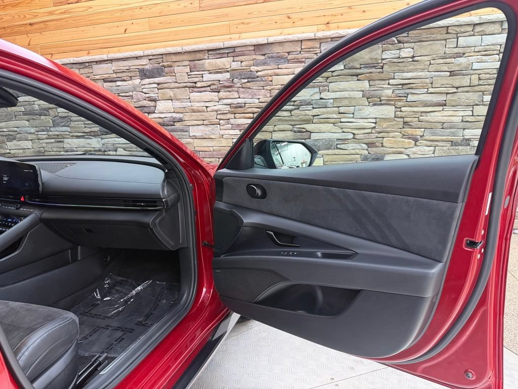 Used 2024 Hyundai Elantra N FWD image 24