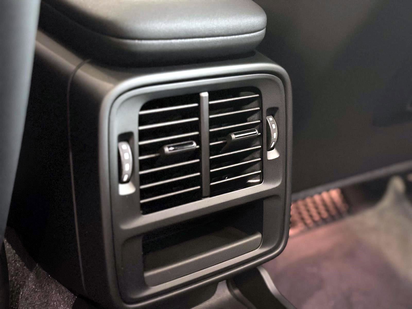 Certified 2025 Porsche Taycan image 14